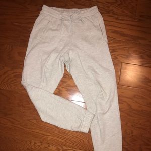 Brandy Melville sweats